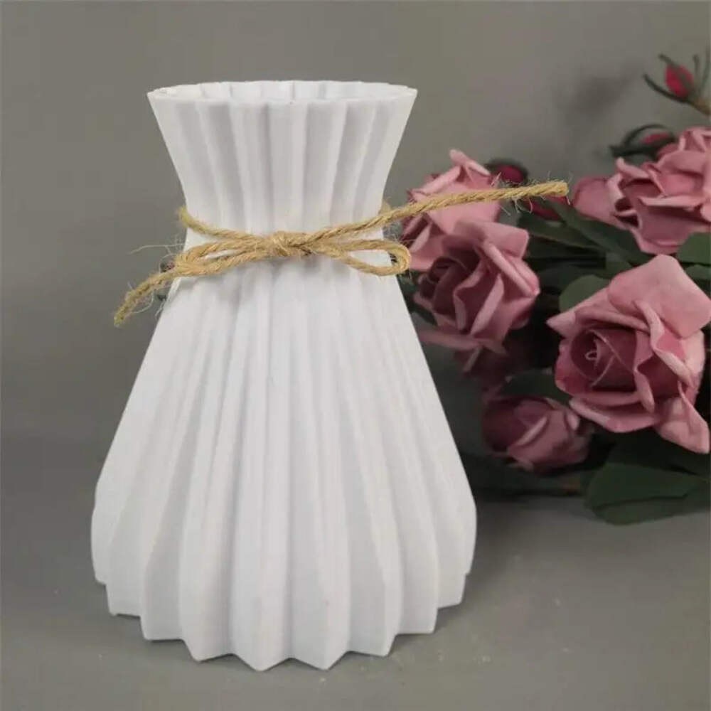 Plastic Vases Anti-ceramic Unbreakable Basket Imitation Rattan Flower Vase For H thumbnail 4
