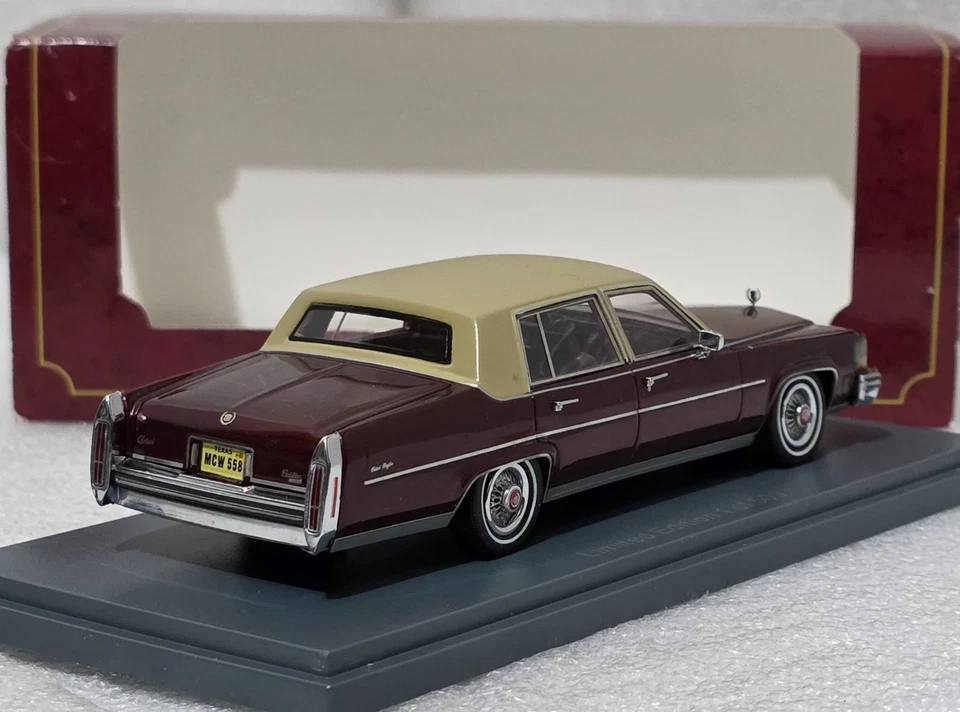 Cadillac Fleetwood Brougham 1982 Red 1:43 Neo American Excellence Models (16) - Image 2 of 4