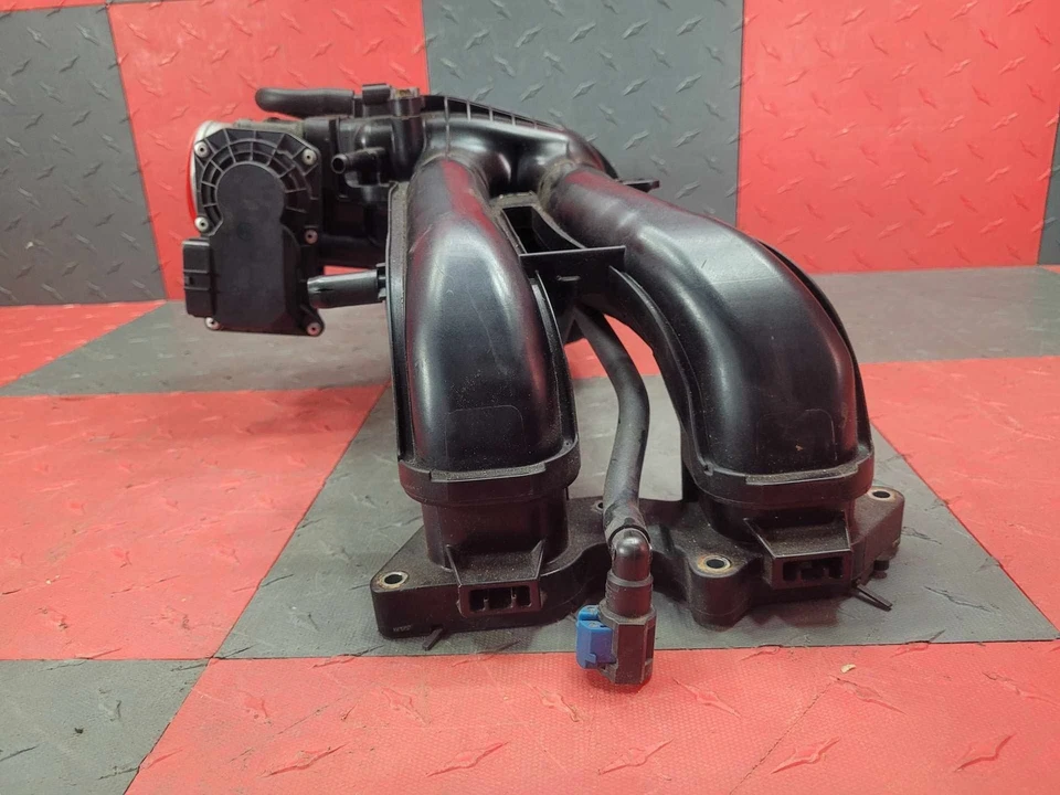 Subaru XV Crosstrek 2.0 2014-2016 OEM colector de admisión de aire con cuerpo de acelerador TBI Foto 3 de 4