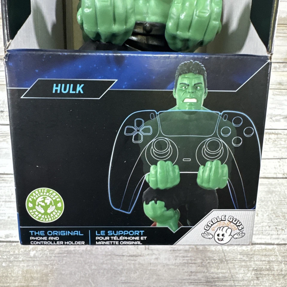 PlayStation/ Xbox/Phone Cable Guys Marvel Avengers Hulk Controller Holder - Image 3 of 4