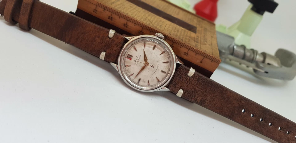 RELOJ PARA HOMBRE VINTAGE MIDO MULTIFORD ESFERA PLATEADA CUERDA MANUAL Foto 2 de 4