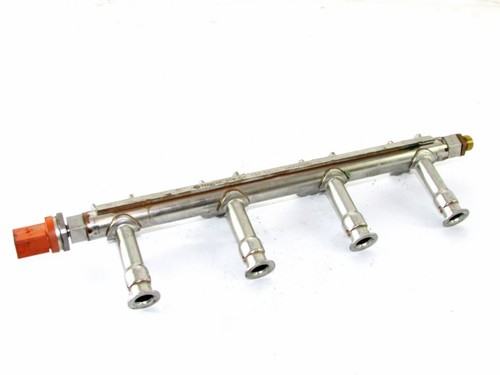 Skoda Rapid NH3 2012 1.2 Petrol Benzin FUEL RAIL Einspritzleiste Verteilerrohr