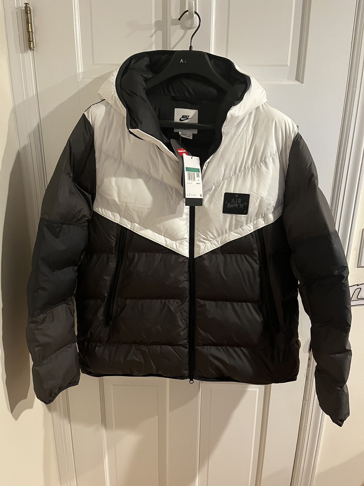 Nike Air Max Puffer Jacket Men Size M White/Black Primaloft-Genuine-New-RRP  $236 | eBay