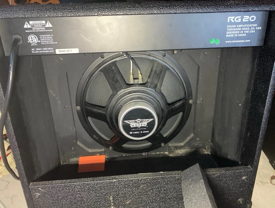 Raven RG 20 Practice Guitar Amp w/ Built in Tuner Reverb Fx 12” Speaker Tested* - Image 4 of 4