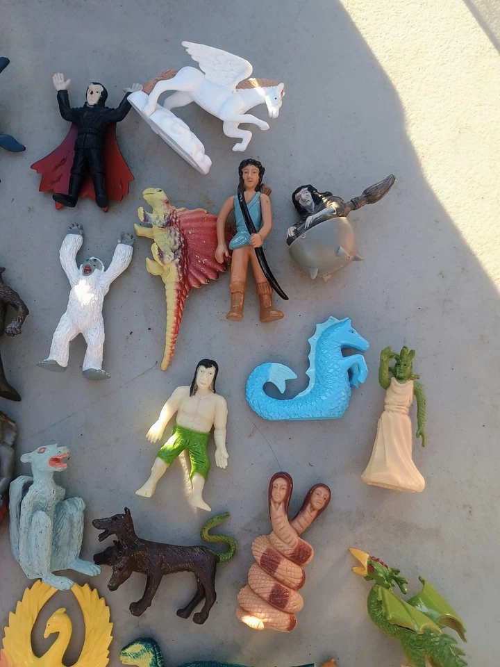 Rare Lot Of 41 Vintage 1970s K Toys Monster Movie Mini Figures - Image 4 of 4