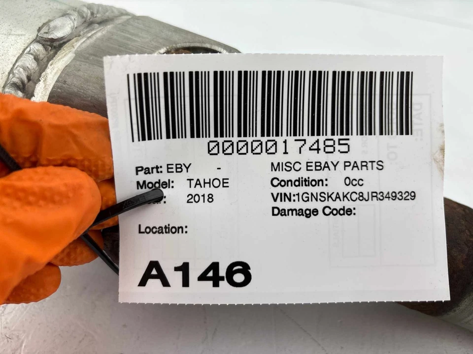 Chevrolet Tahoe 2015-2020 5,3 L 4x4 eje de transmisión trasero fabricante original Foto 2 de 4