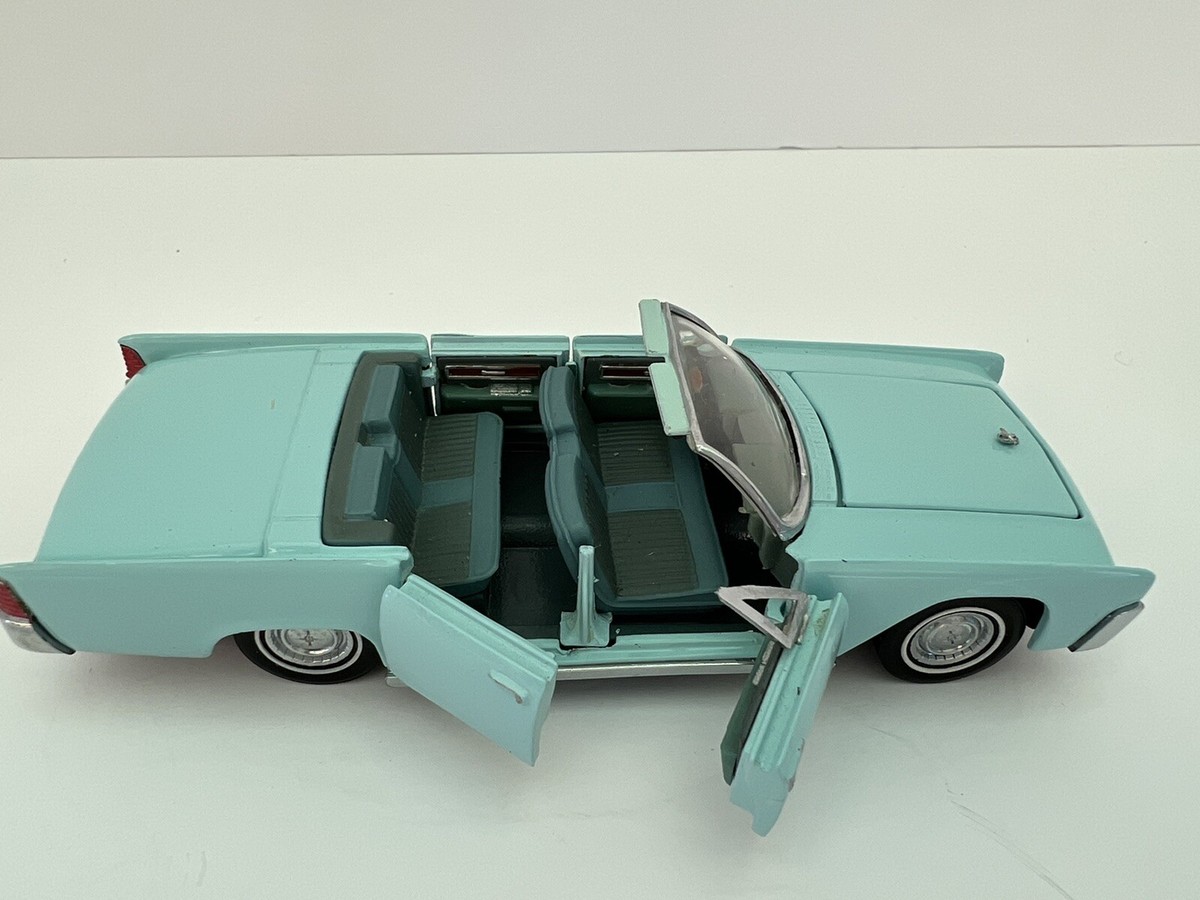 ミニカー GREENLIGHT 1961 Lincoln Continental 1/43 Presidential Limos Series 1 - 1961 Lincoln Continental SS