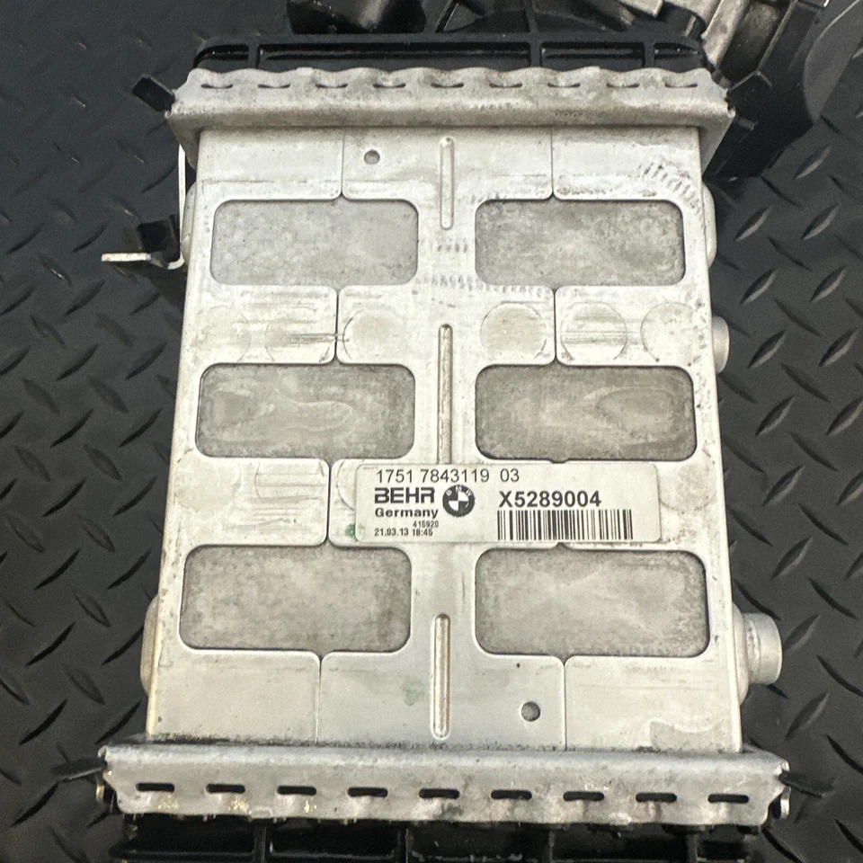 2013 BMW M5 M6 SERIES REFRIGERADOR DE AR TURBO DIREITO CARGA 7843119 - Imagem 4 de 4