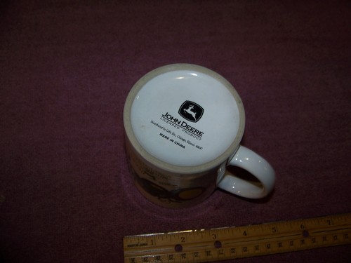 John Deere Vintage Mug Moline, ILL "Model "A" Tractor - Picture 4 of 4