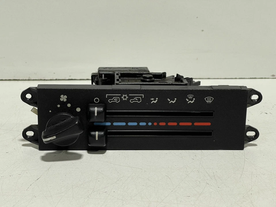 Interruptor de control de clima ventilador de calor calentador Jeep Wrangler TJ 97-98 con CA 55037362 OEM Foto 2 de 4
