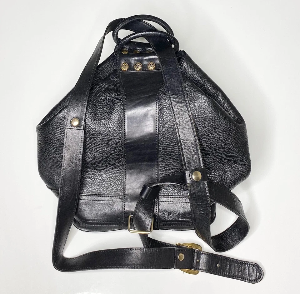 Mochila de Mano Convertible VALENTINA Italia Cuero Negro Dorado Tachonado Asa Superior Foto 2 de 4