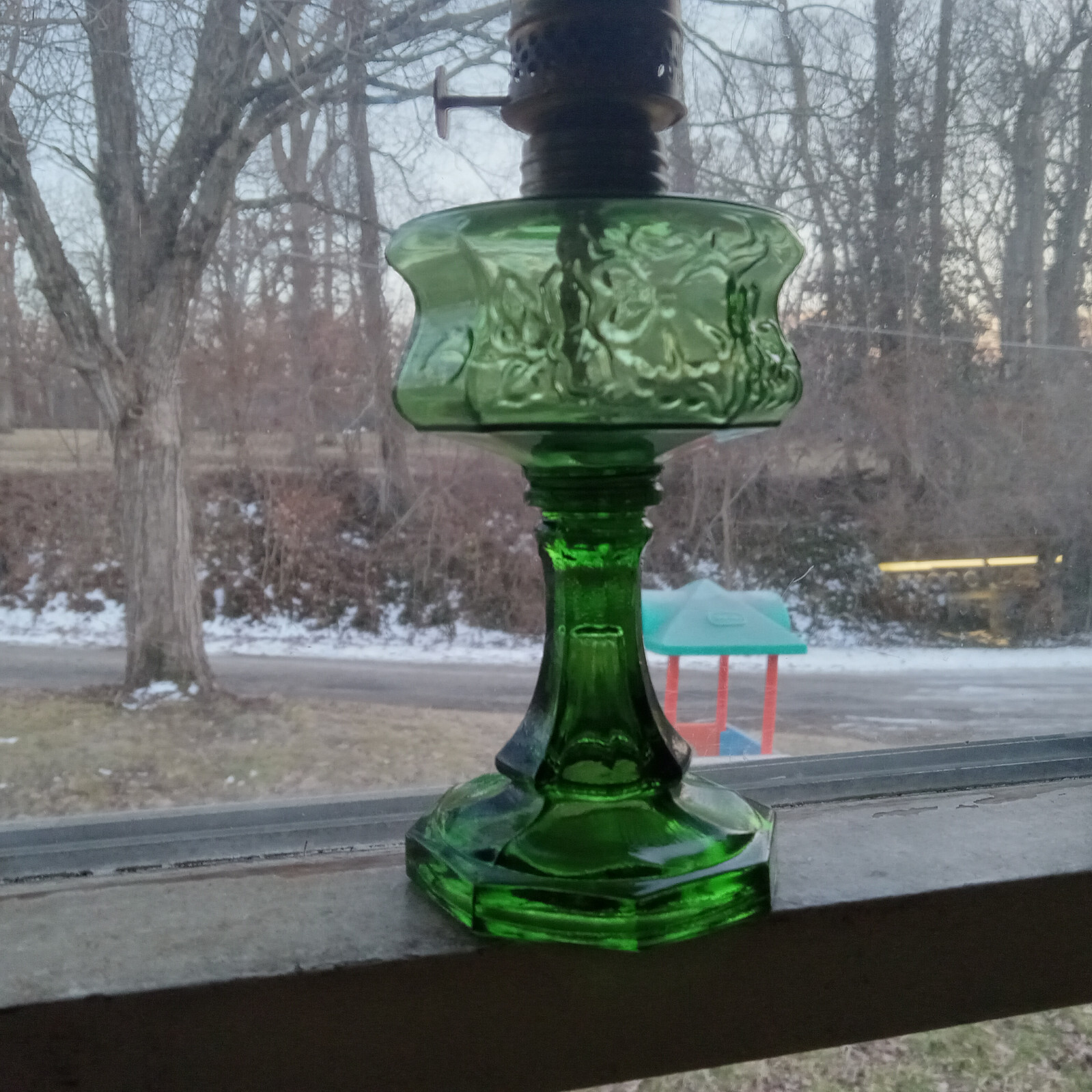 1890s ORIGINAL RIVERSIDE ROSE GREEN MINIATURE OIL LAMP WITH BRASS