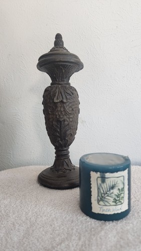 Elegant Pillar Candle Holders - Picture 2 of 10