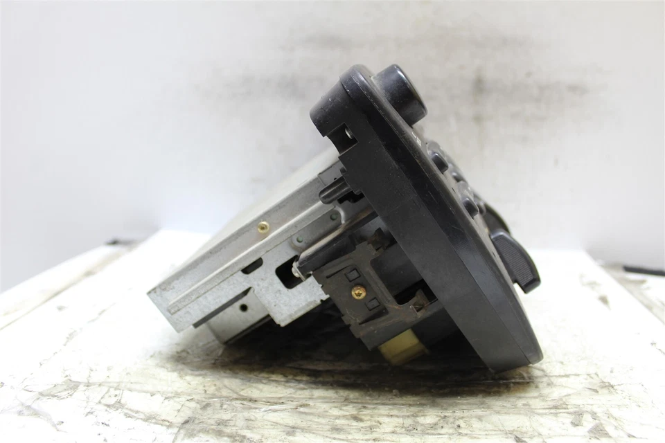 Ford Taurus 2003 radio SES con control de climatización YF1H19C733AA | 686 7C2 Foto 3 de 4