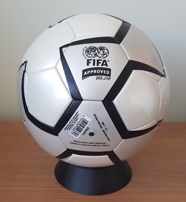 PELIAS(ペリアス) FIFA 100周年記念モデル(FIFA主催公式球) PELIAS(ペリアス) FIFA 100周年記念モデル(FIFA主催公式球)