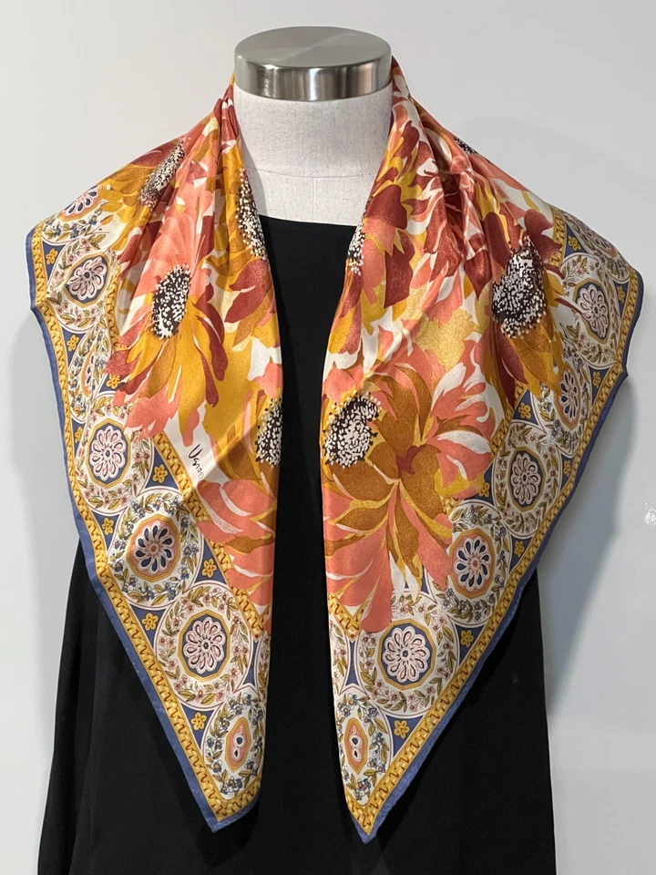 BUFANDA FLORAL VERA azul/rosa/bronceado/ocre seda crepé de china 74x74 cm dobladillos enrollables Foto 4 de 4