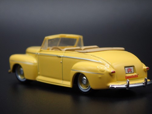 1947 47 FORD SUPER DELUXE CONVERTIBLE KARATE KID 1:64 SCALE DIECAST MODEL CAR - Picture 5 of 8