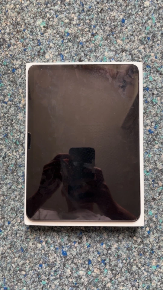 Apple iPad Air (6th generation) · 256GB · Wi-Fi, Foto 2 von 5