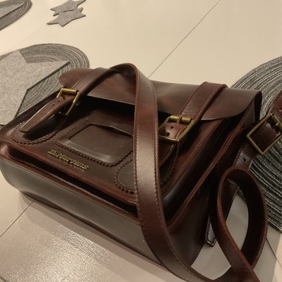 Dr. Martens Leder Umhängetasche Umhängetasche Braun 28 CM Neu