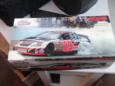KEVIN HARVICK 2003 #29 GM GOODWRENCH BRICKYARD VICTORY BURNOUT 1/24 Diecast