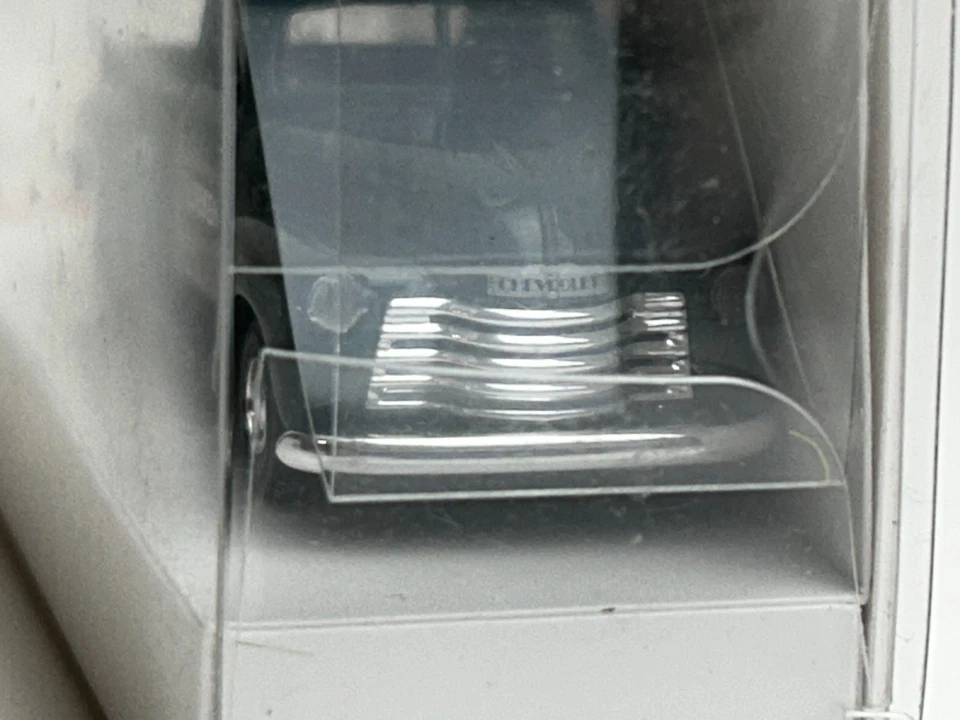 Busch 1:87 Scale 1950 Chevrolet Pickup Truck, Lieben Farms - Image 4 of 4