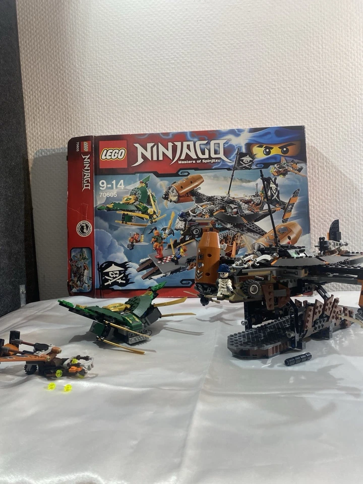 LEGO Ninjago 70605 Misfortune's Keep, Foto 1 von 5