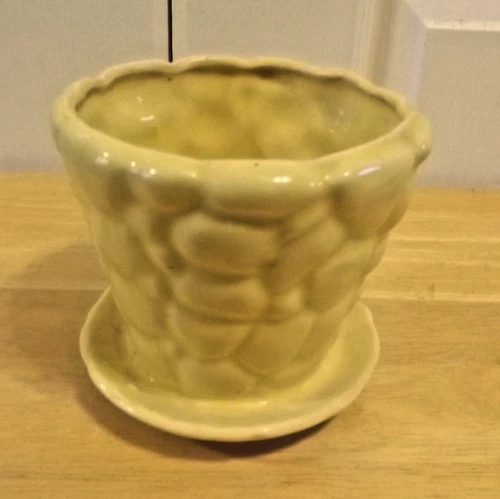 Vintage 1930s Brush Mccoy Pottery Yellow Pebble Flower Pot 4 1/2” Planter