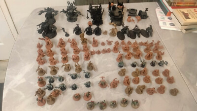 Warhammer 40K Orks - ca. 2000 Teile zusammengebaut und grundiert - LOT 10. Edition
