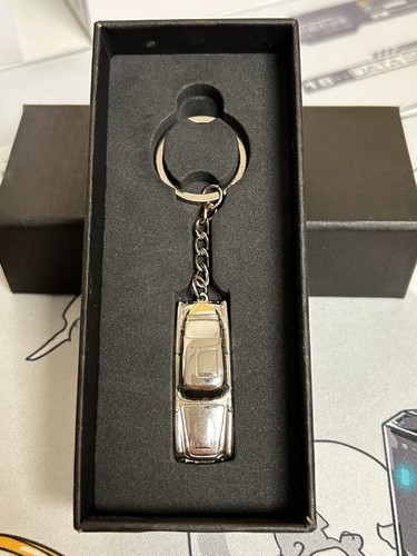 James Bond 1/87 scale aston martin DB5 Keychain-Chrome Silver
