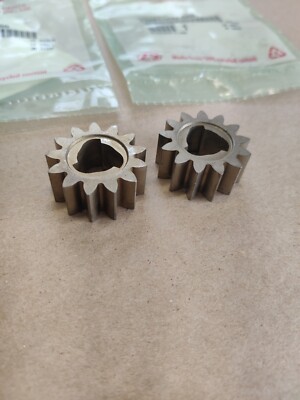 2 Pack Genuine Honda Pinion Gear 13T Fits HRX217 HRR216 42661-VH7