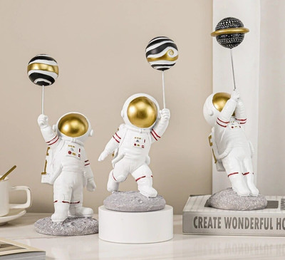 Astronaut Statue Home Decor Nordic Astronaut Figurines Set Astronaut Stand