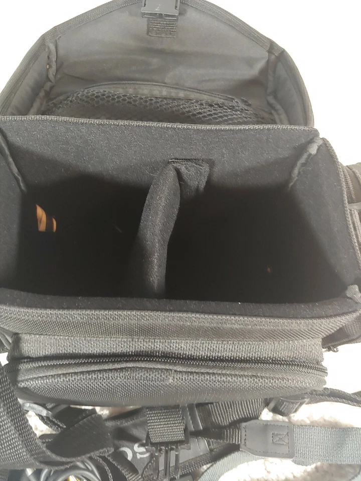 Подлинный чехол для переноски видеокамер Handycam Sony LCS-VA15 - Изображение 2 из 2