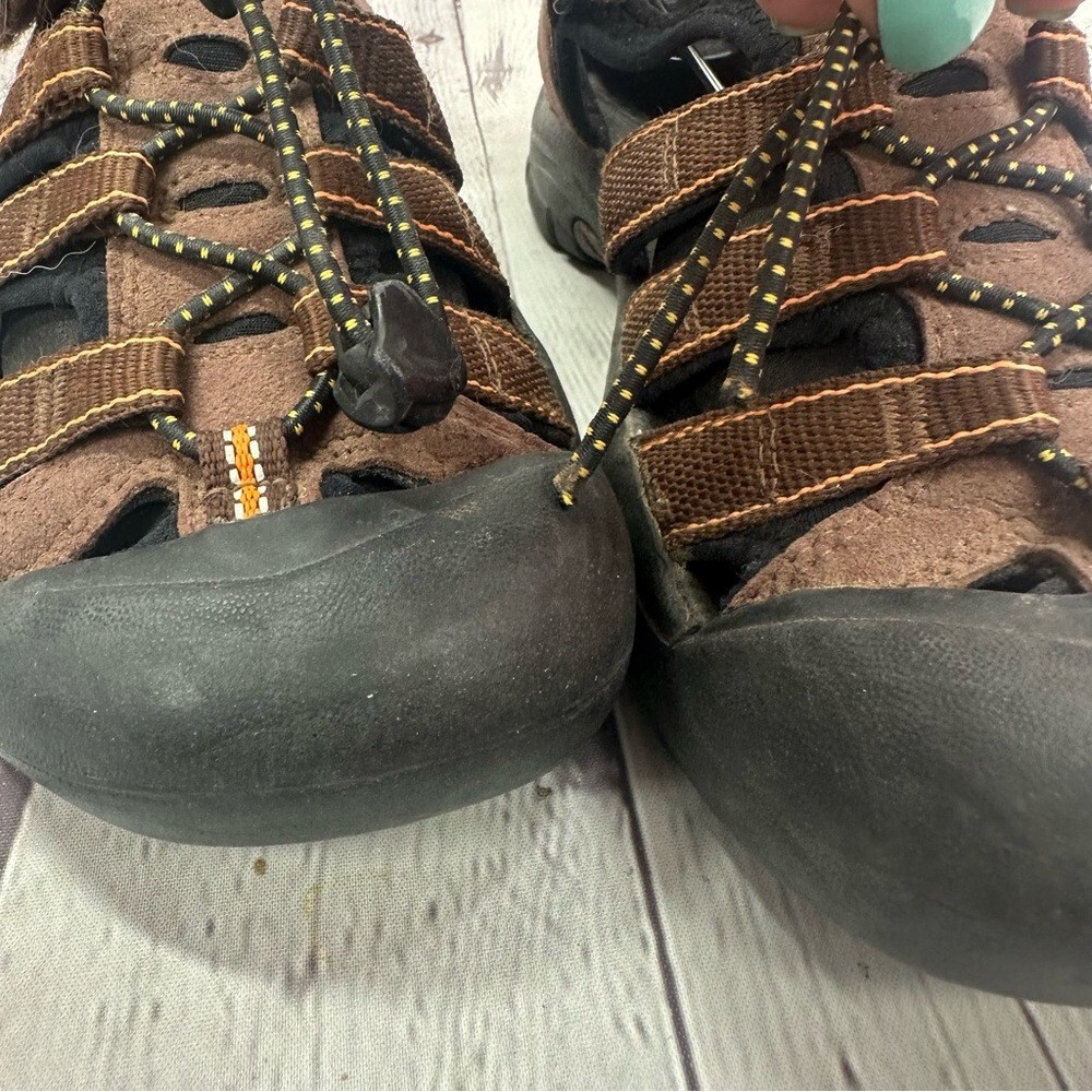 Sandali outdoor Keen marroni multicolore impermeabili gorpcore escursionismo uomo taglia 7