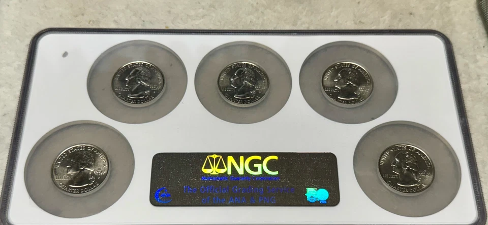 NGC 2004-P State Quarter 5-Coin Set MS65 #1952052-(231-235) - Image 2 of 2