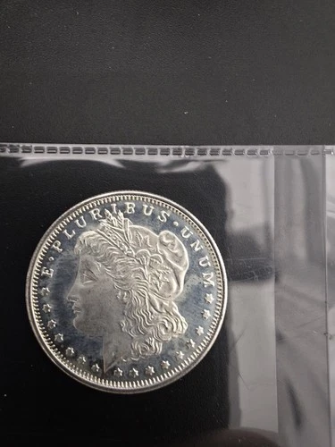One Half Troy Ounce Morgan Dollar  Design .999 Fine Silver Round Highland Mint🔥