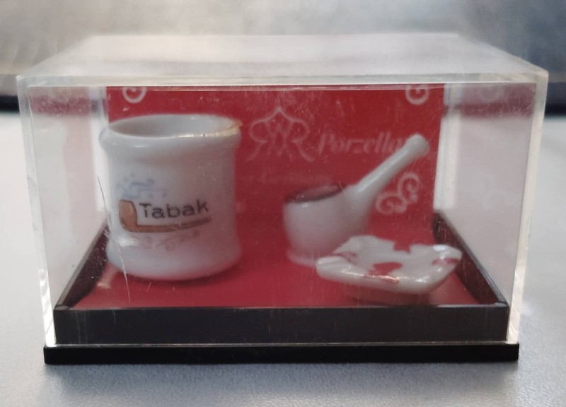 Reutter Porcelain Miniatures Tabak Pipe Ashtray Set