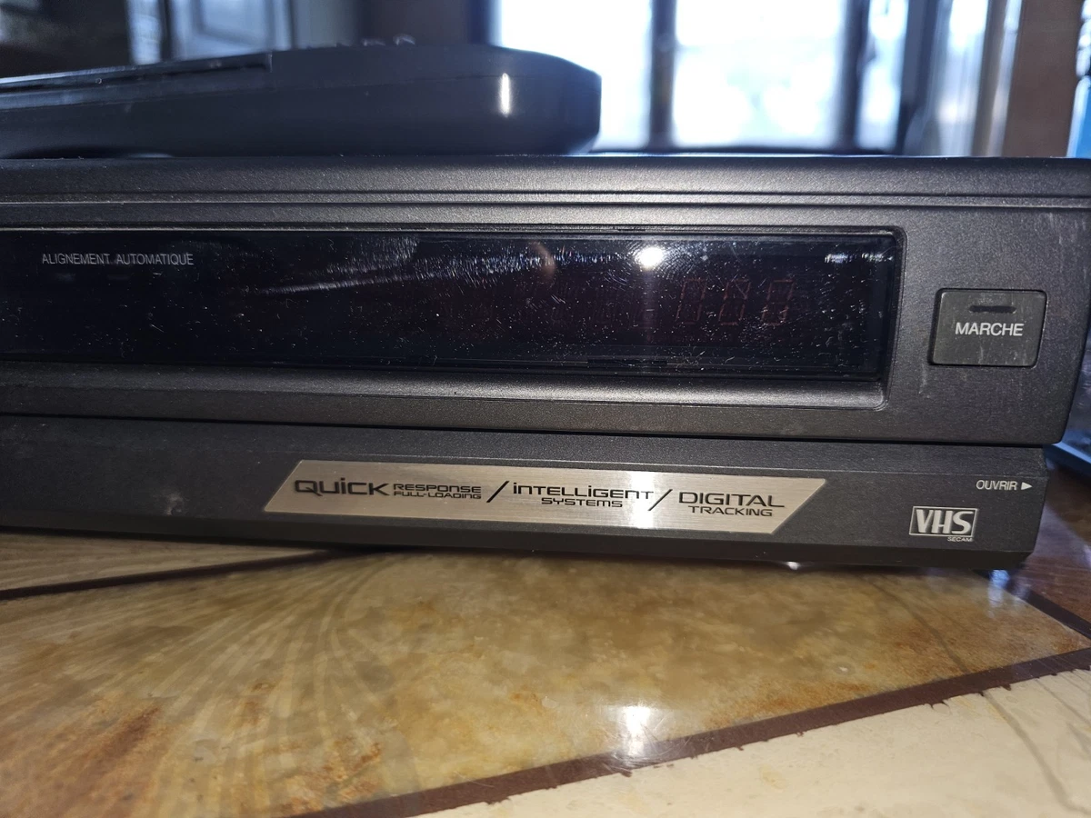 Magnétoscope JVC HR-S6711EU VHS / S-VHS – PAL/NTSC – Révisé – Garanti 1 An