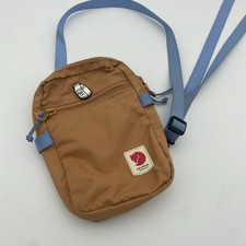 Fjallraven High Coast Pocket Mini Crossbody B...