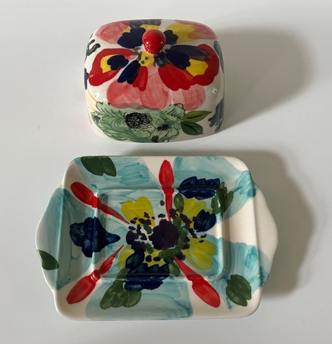 Anthropologie Butter Dish Painted Amaryllis 1/2 Half Stick Lid Floral Small 6" L - Picture 4 of 6