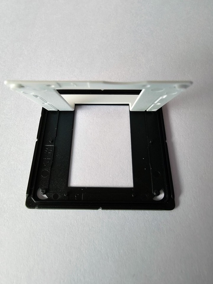 5 X Glassless Scorrimento Mounts 5x5/24x36 Incerneriato 35mm