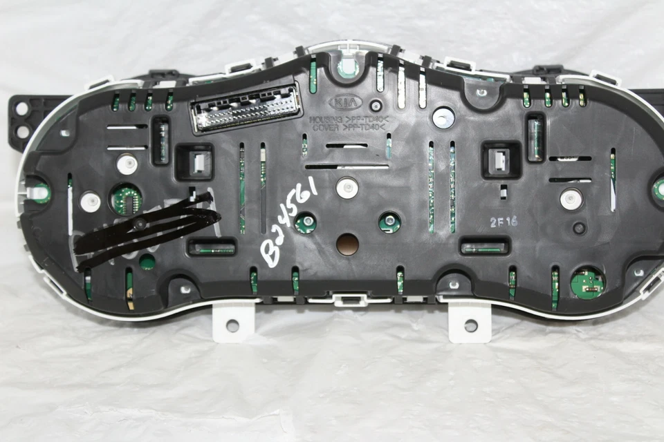 Cuadro de instrumentos velocímetro tablero 2012 y 13 Kia Optima EX/LX 109.971 millas Foto 2 de 4