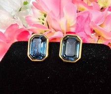 Signed monet clip on earrings w/ cut blue rhinestone goldtone- S18