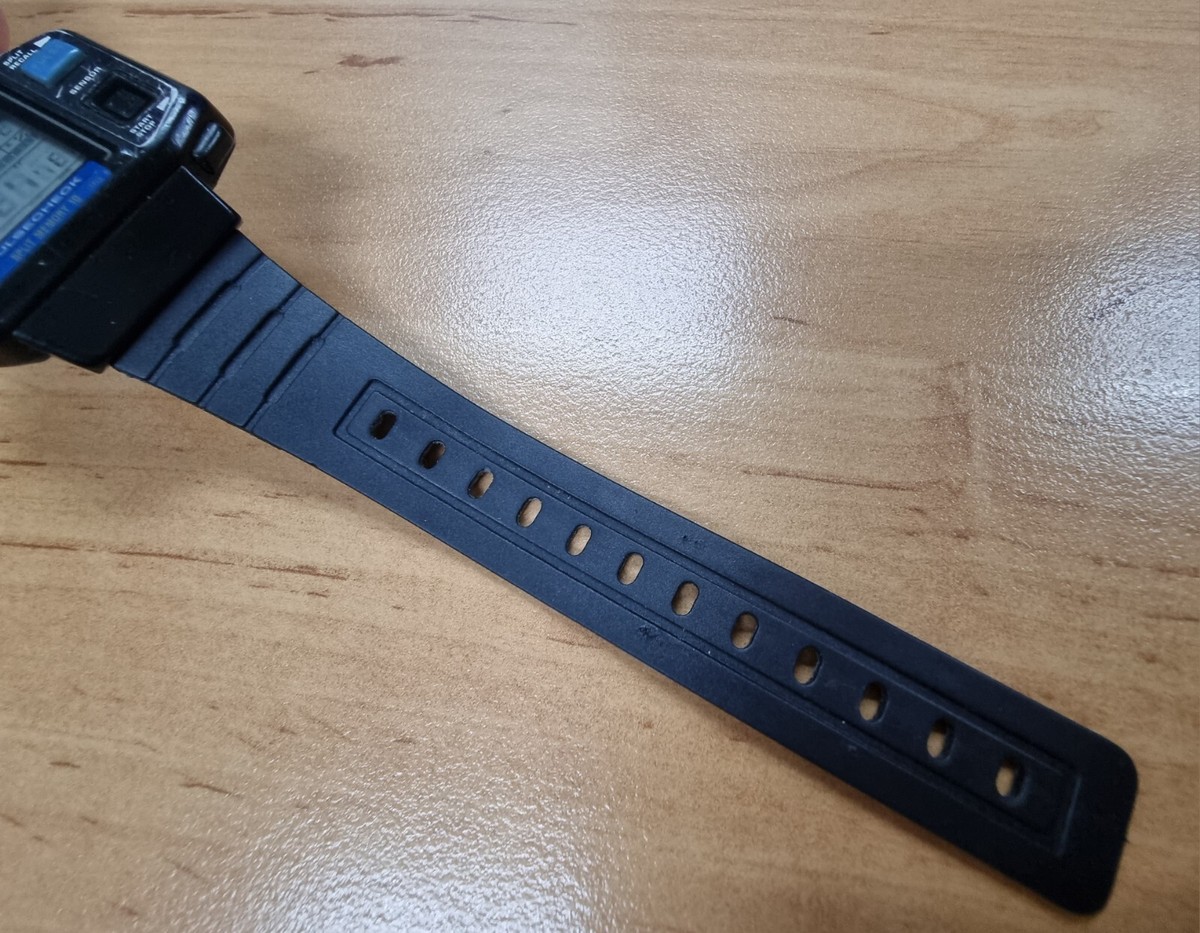 rare CASIO JP-100W PULSE CHECK VINTAGE DIGITAL WATCH JAPAN