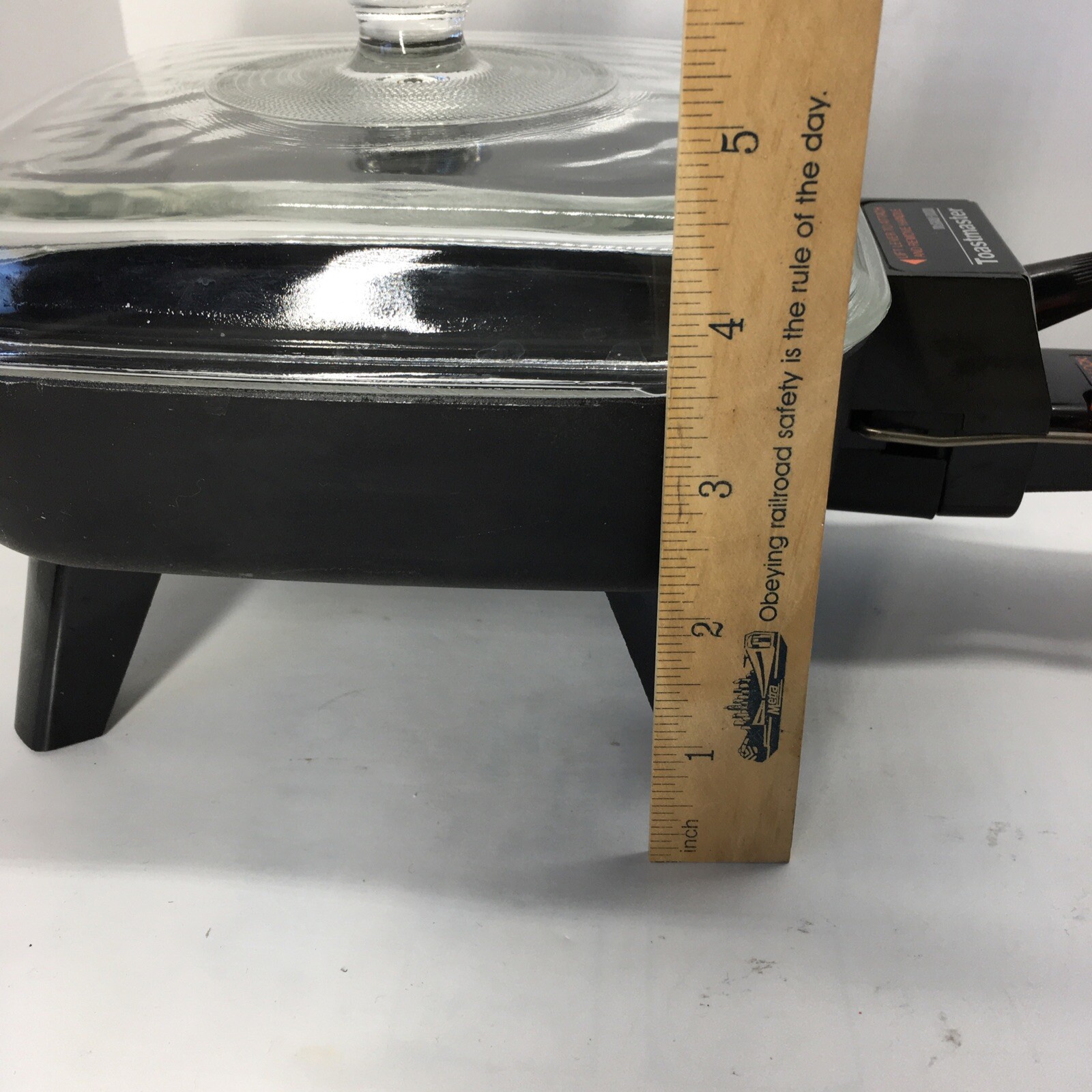 Toastmaster Handi Pan Mini Electric 7" Skillet Non Stick W/ Glass Lid