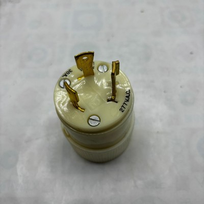 BRYANT 70730-NP WHITE LOCKING NYLON ATTACHMENT PLUG 2 POLE 3W 30A 227V LOT OF 4