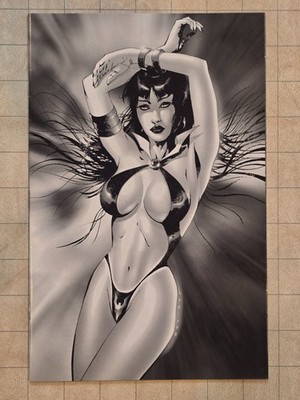 Vampirella Hell On Earth 1 Black and White Variant  Comic