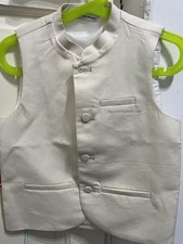 Boys waistcoat offwhite size 5-6 years Brand New