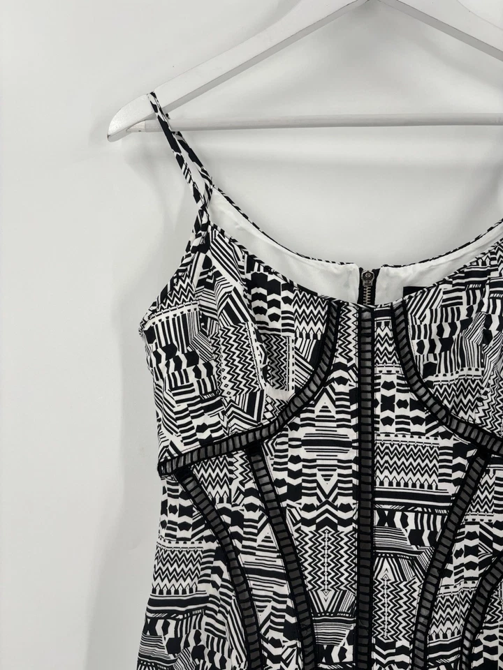 Vestido Nanette Lepore sin mangas para mujer 6 negro blanco a rayas abstracto azteca Foto 4 de 4