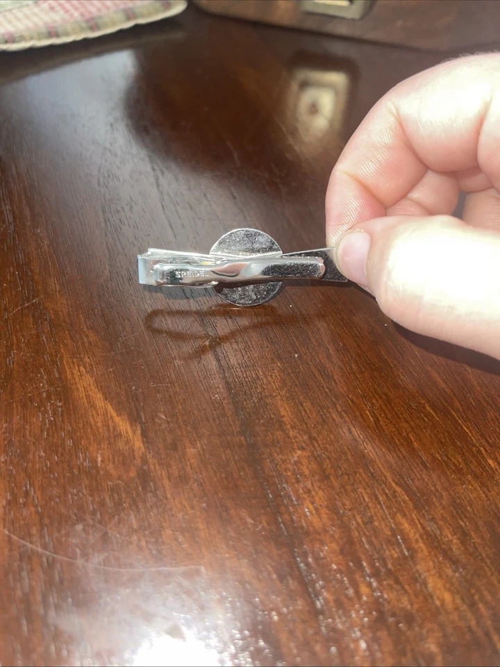 Clip de corbata Speidel chapado en plata antiguo símbolo de poder Foto 2 de 4