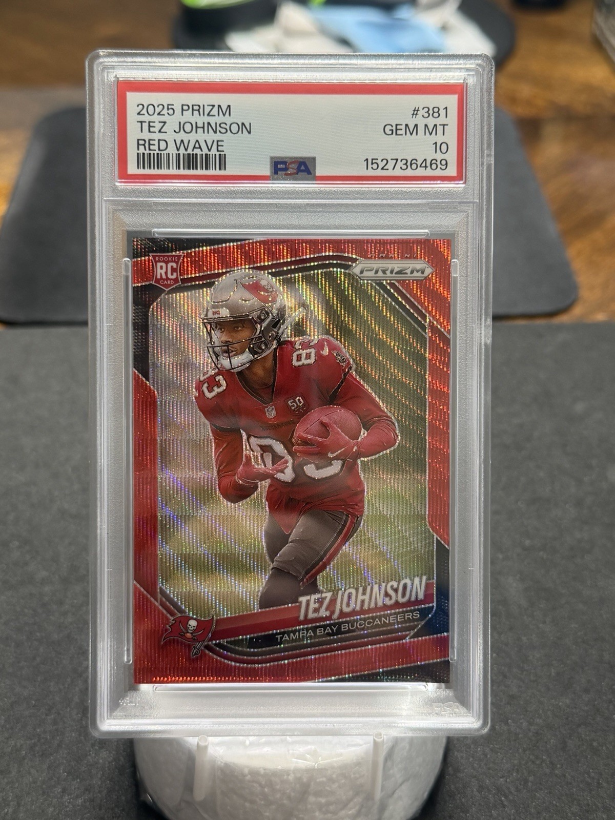Tez Johnson Panini Prizm #381 Red Wave